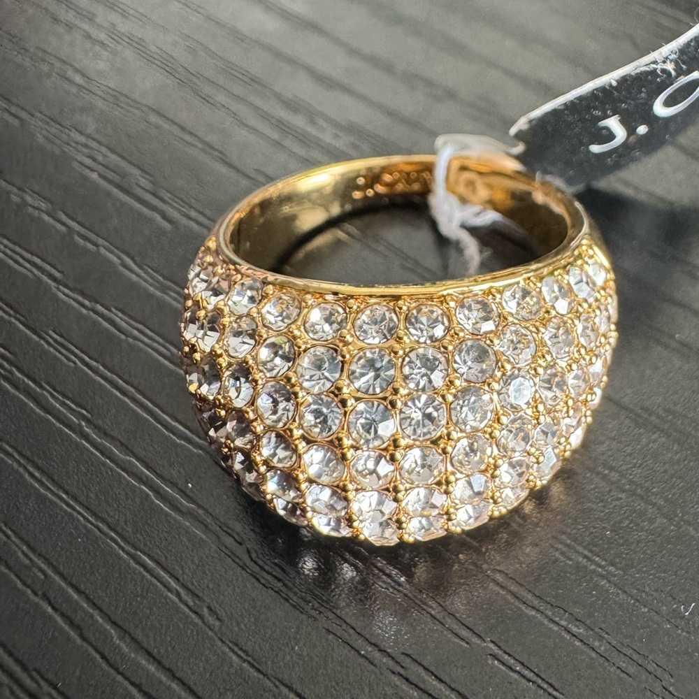 Elegant Gold and Silver Crystal Ring